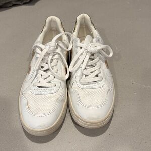 Veja V-10 Sneakers White/Gold women’s size 8 light stain on back of right shoe